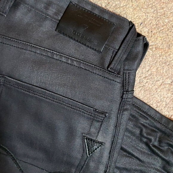 GUESS Slim Jeans - Picture 2 of 4